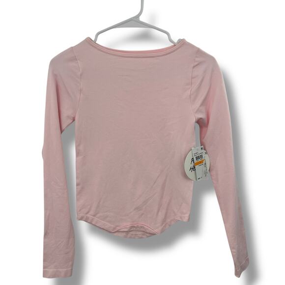 NEW Planet Heart Macy's Long Sleeve Baby Pink Top Size Small Fitted Crop Pastel - Picture 1 of 5